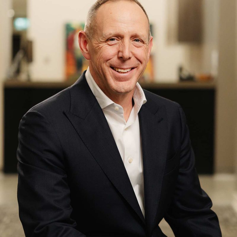 Dr.-Michael-Kirton